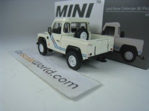 LAND ROVER DEFENDER 90 PICK UP (LHD) 1/64 MINI GT (WHITE)