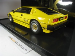 LOTUS ESPRIT TURBO 1981 1/18 KK SCALE (YELLOW)