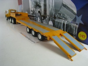 MACK R SERIES 1975 STEWART AND TATE 1/43 IXO ALTAYA 