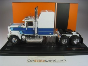 MACK SUPERLINER MAGNUM 1985 1/43 IXO (WHITE/BLUE)