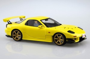 MAZDA RX-7 FD3S PROJECT D. INITIAL D WITH TAKAHASHI KEISUKE 1/24 AOSHIMA (KIT ASSEMBLY