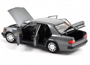 MERCEDES BENZ 500E 1990 (W124) 1/18 NOREV (PEARL GREY METALLIC)