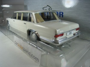 MERCEDES BENZ 600 PULLMAN (W100) 1969 1/18 MCG (WHITE)