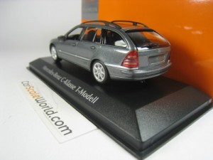 MERCEDES BENZ C CLASS T-MODELL 2001 1/43 MAXICHAMPS (GREY)