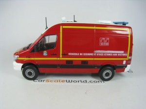 MERCEDES BENZ SPRINTER 4X4 VSAB BSE AMBULANCE POMPIERS 1/43 IXO HACHETTE (WITH BLISTER)