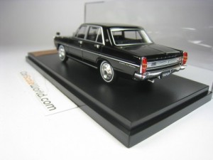 NISSAN GLORIA SUPER DELUXE 1967 1/43 ALMOST REAL - HACHETTE (BLACK)