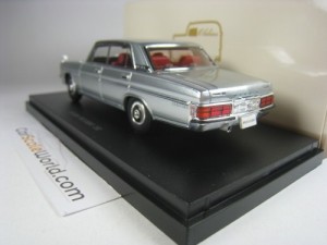 NISSAN PRESIDENT 252 1987 1/43 EBBRO (SILVER)