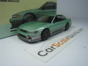 NISSAN SILVIA S13 VERTEX 1/64 TARMAC (GREEN)