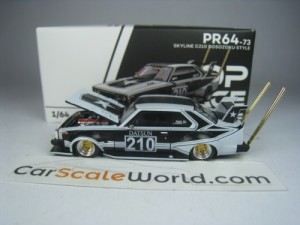 NISSAN SKYLINE C210 BOSOZOKU STYLE 1/64 POP RACE (WHITE/BLACK)