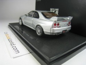 NISSAN SKYLINE GT-R R33 V SPEC 1995 1/43 EBBRO (SILVER)