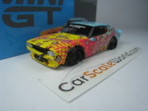 NISSAN SKYLINE KENMERI LIBERTY WALK 1/64 MINI GT (KUMA)