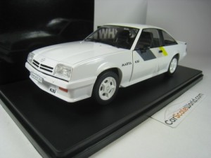 OPEL MANTA GSI 1/24 WHITEBOX (WHITE)