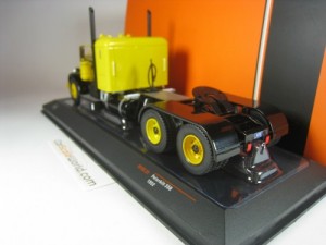 PETERBILT 350 1952 1/43 IXO (YELLOW/BLACK)