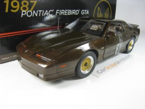 PONTIAC FIREBIRD TRANS AM GTA 1987 1/18 GREENLIGHT