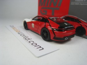 PORSCHE 911 CARRERA S SAFETY CAR IMSA 24H DAYTONA 2023 1/64 MINI GT