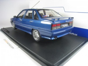 RENAULT 21 TURBO 1/18 SOLIDO (BLUE METALLIC)