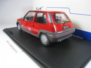 RENAULT 5 GT TURBO - SUPERCINCO GT TURBO 1985 PHASE I 1/18 SOLIDO (RED)