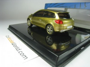 RENAULT CLIO GRAND TOUR CONCEPT 1/43 PROVENCE MOULAGE - NOREV (YELLOW METALLIC)