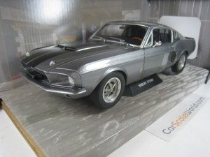 SHELBY GT 500 1967-69 1/18 SOLIDO (GREY/BLACK STRIPES)