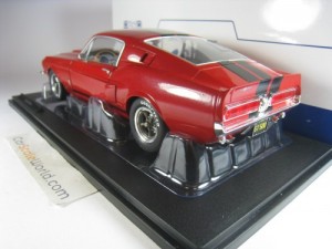 SHELBY GT 500 1967 1/18 SOLIDO (RED/BLACK STRIPES)