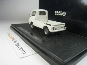 SUBARU SAMBAR TRUCK 1960 1/43 EBBRO (IVORY)