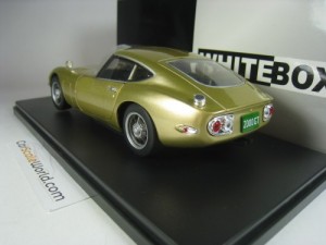 TOYOTA 2000 GT 1967 1/24 WHITEBOX (GOLD METALLIC)