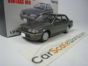TOYOTA COROLLA 1500SE 1990 1/64 TOMICA LIMITED VINTAGE NEO (GREY)