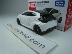 TOYOTA GR YARIS 1/61 TOMICA (WHITE)