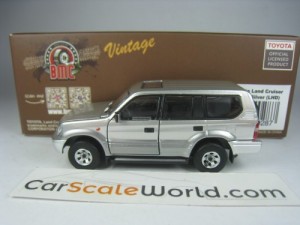 TOYOTA LAND CRUISER LC95 1/64 BM CREATIONS (SILVER)