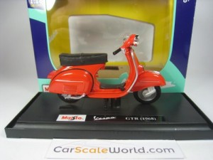 VESPA GTR 1968 1/18 MAISTO (RED)