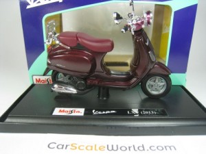 VESPA LXV 2013 1/18 MAISTO (BROWN)