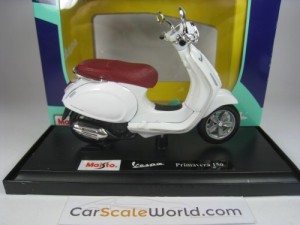 VESPA PRIMAVERA 150 2014 1/18 MAISTO (WHITE) 