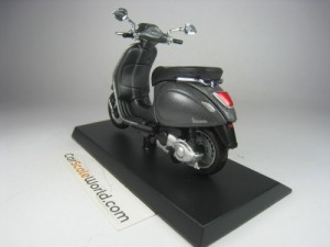 VESPA SPRINT 150 ABS 2014 1/18 MAISTO CENTAURIA (GREY) WITH BLISTER