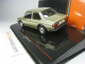 VOLKSWAGEN JETTA 1979 1/43 IXO (CHAMPAGNE)