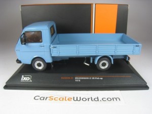 VOLKSWAGEN LT 28 PICK-UP 1978 1/43 IXO (LIGHT BLUE)