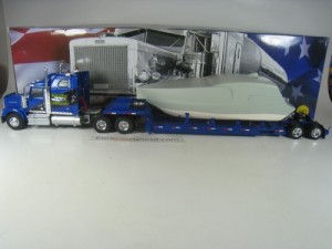 WESTERN STAR 4900 EX 2004 MARINE TRANSPORT WITH BOAT 1/43 IXO ALTAYA