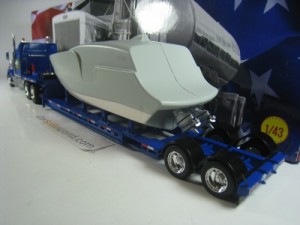 WESTERN STAR 4900 EX 2004 MARINE TRANSPORT WITH BOAT 1/43 IXO ALTAYA