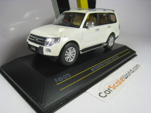 MITSUBISHI PAJERO - MONTERO 4WD 2010 1/43 FIRST 43 (WHITE)