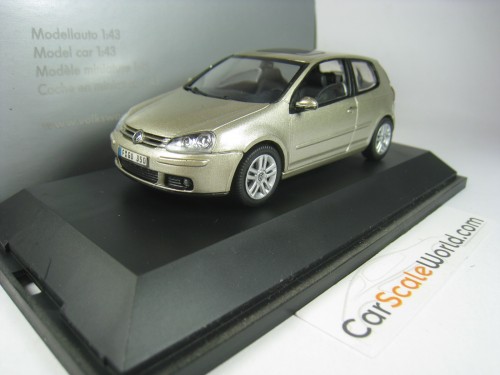 VOLKSWAGEN GOLF V 1/43 SCHUCO (BEIGE METALLIC)