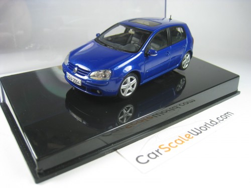 VOLKSWAGEN GOLF V 5 DOORS 1/43 AUTOART (BLUE)